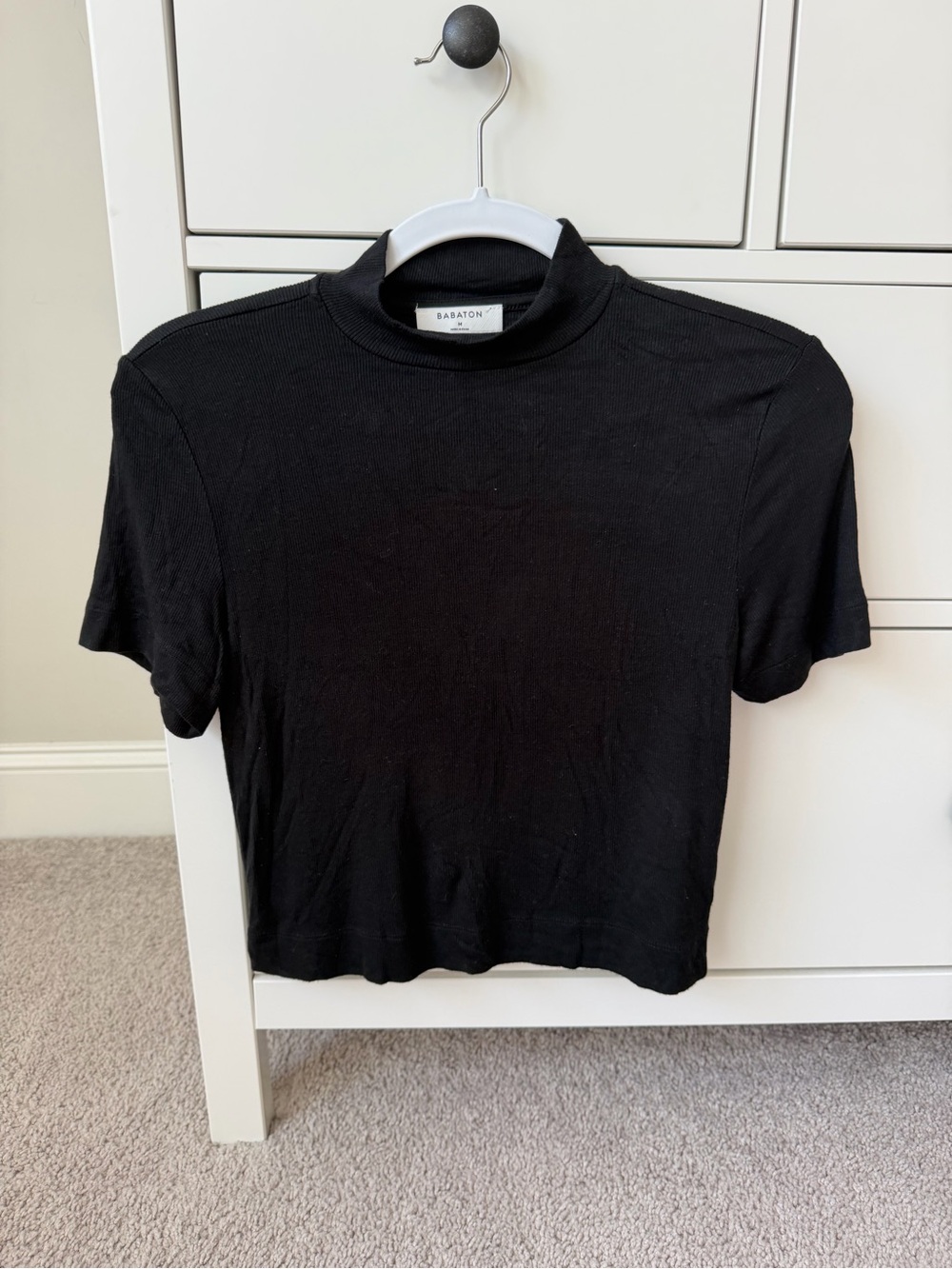 Babaton Black Short Sleeve Mock-Neck Tee